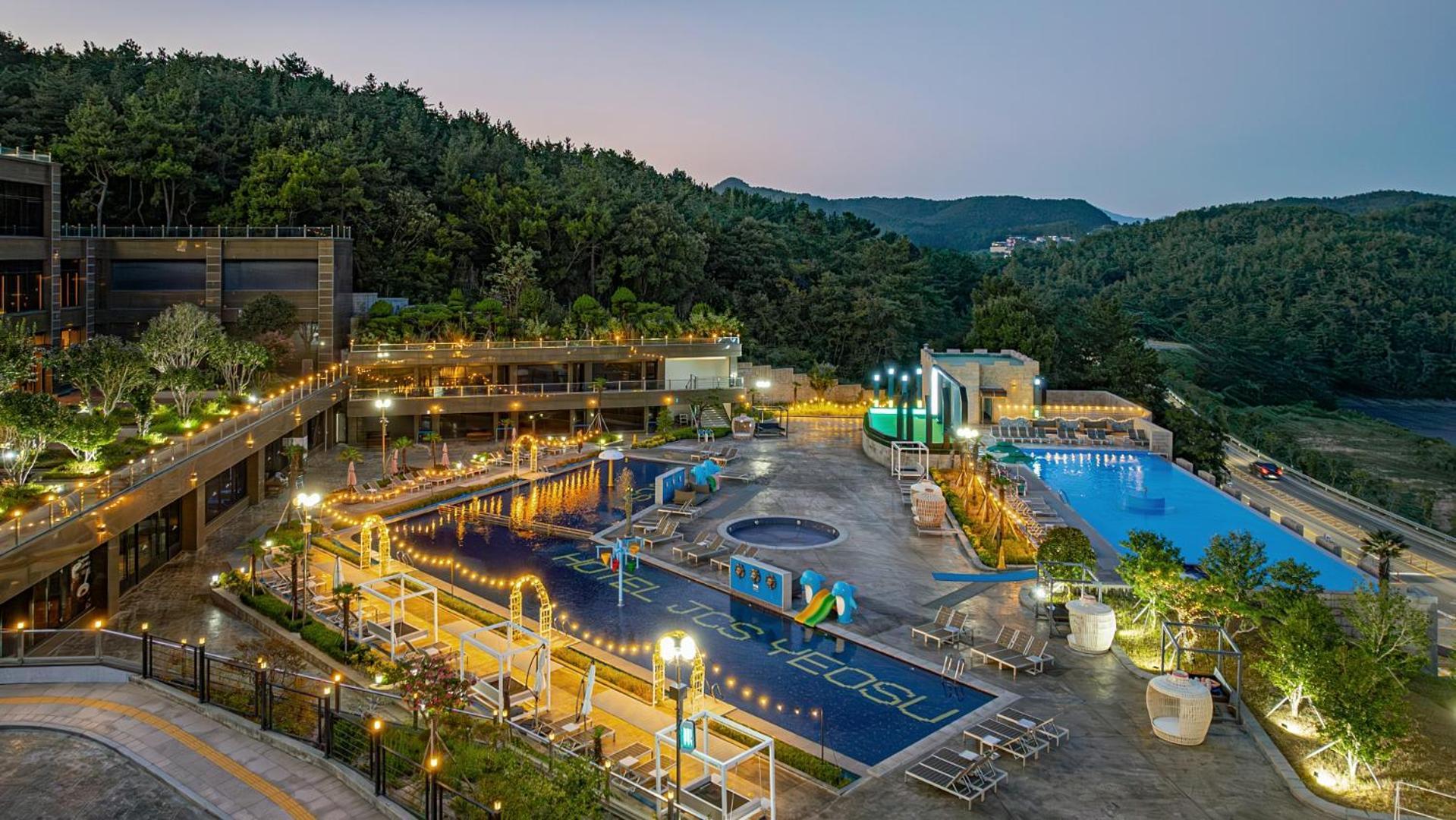 Hotel JCS Yeosu Buitenkant foto