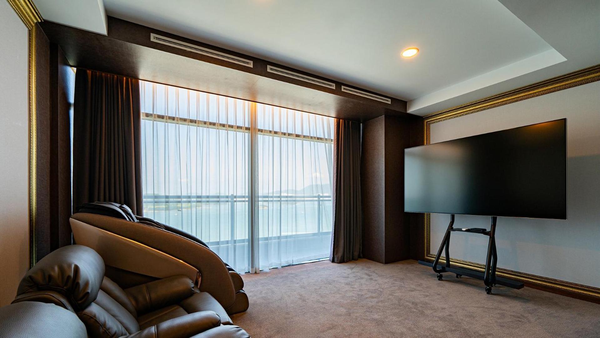 Hotel JCS Yeosu Buitenkant foto