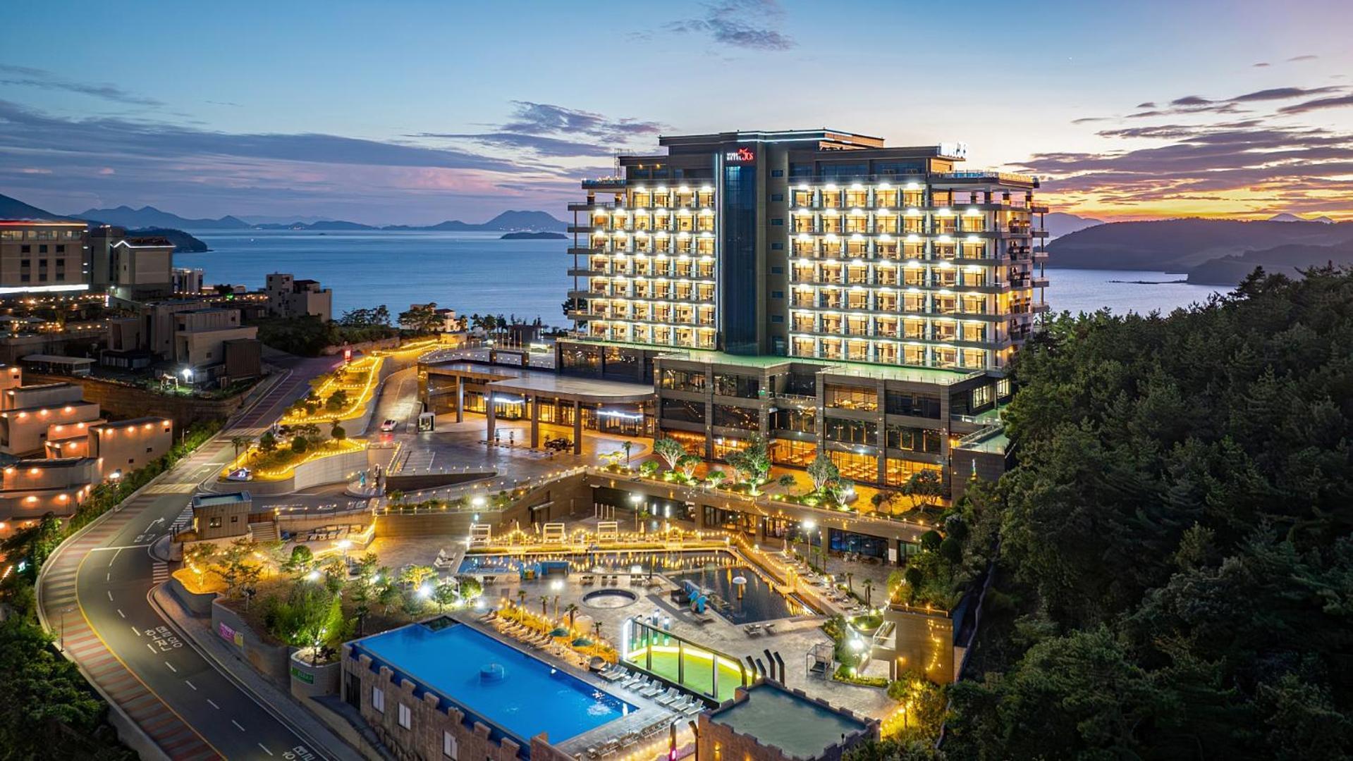 Hotel JCS Yeosu Buitenkant foto