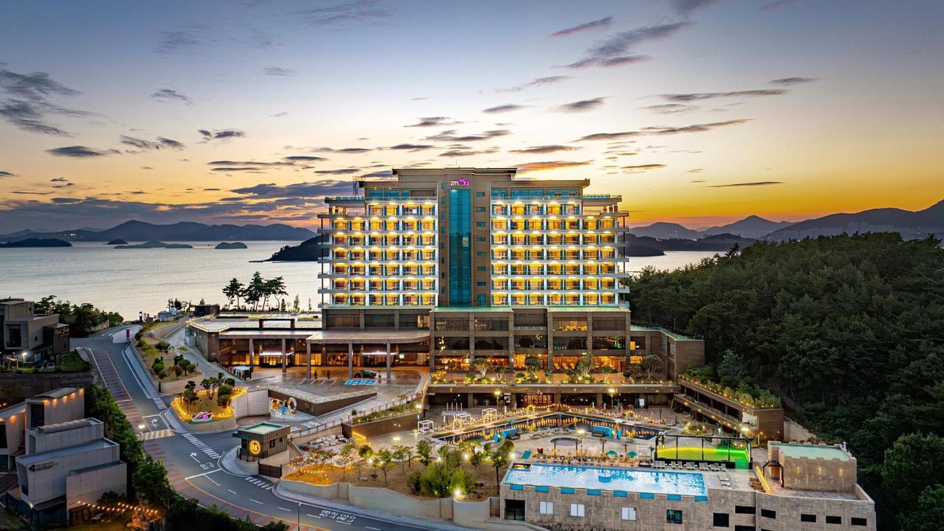 Hotel JCS Yeosu Buitenkant foto